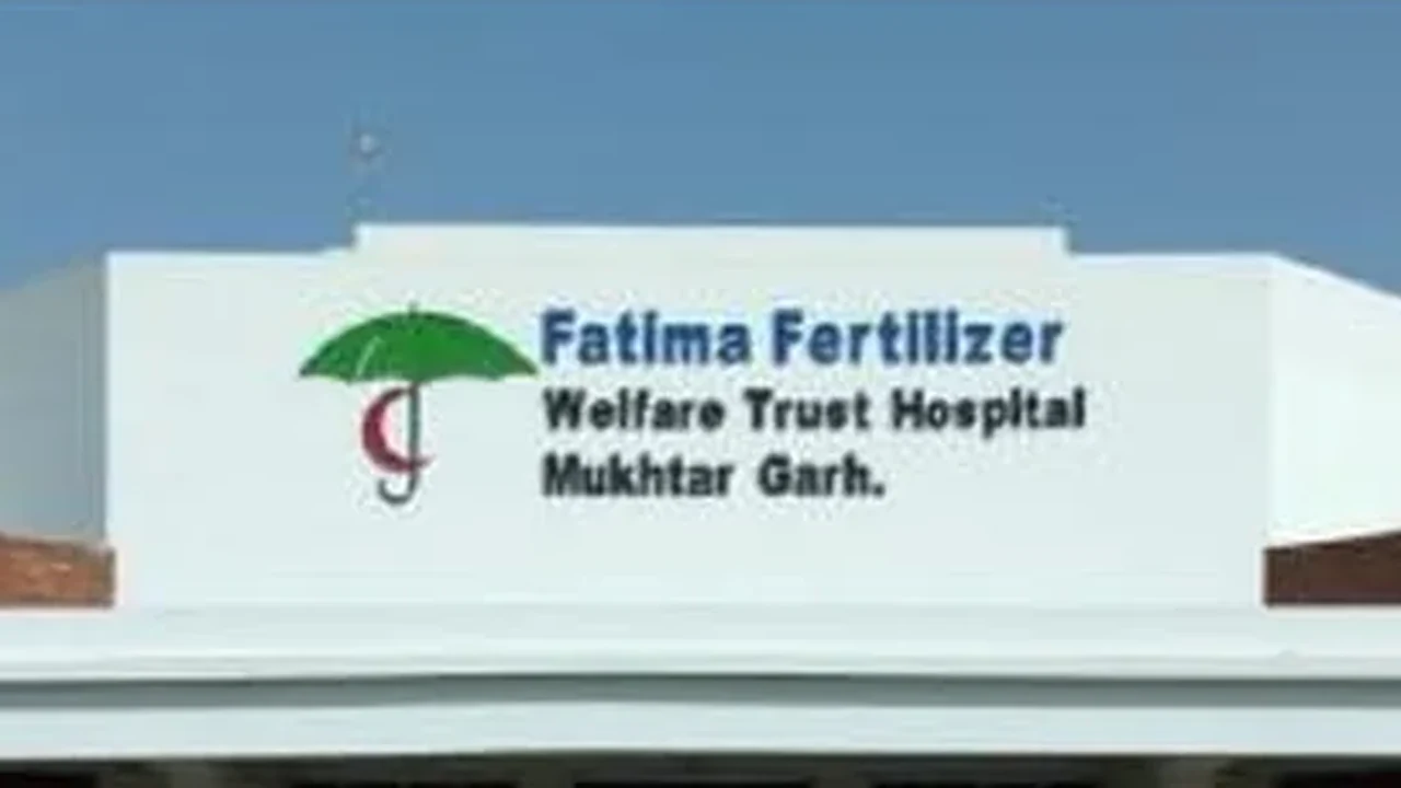 Exterior of Fatima Fertilizer Trust Hospital in Sadiqabad